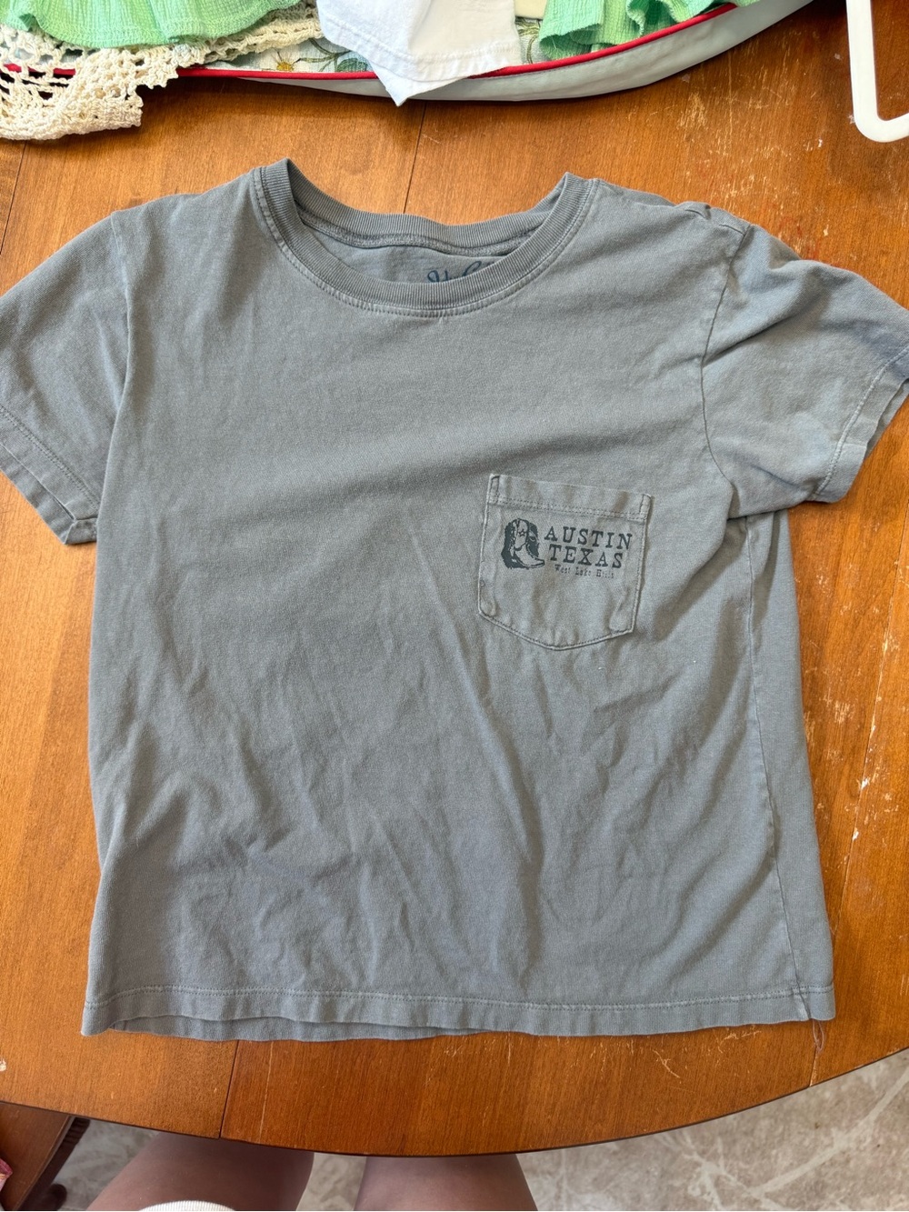 Brandy Melville Kids Short Sleeve Tee in Gray with Austin Texas Pocket Graphic